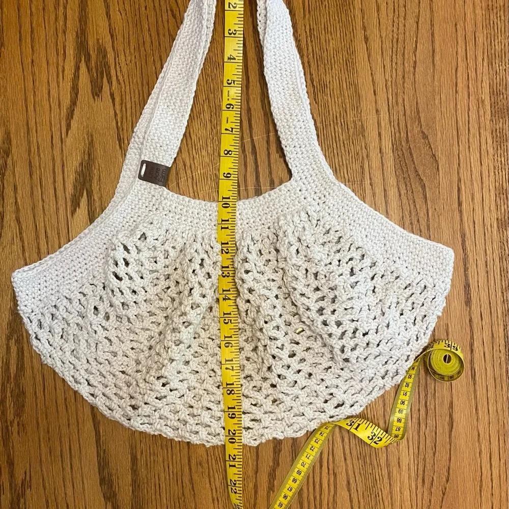 N/A crocheted cream
